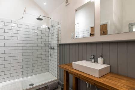 Gilliflower 1 Bedroom Cottage At Trethwale Barns Holiday Home Saint Keyne Esterno foto